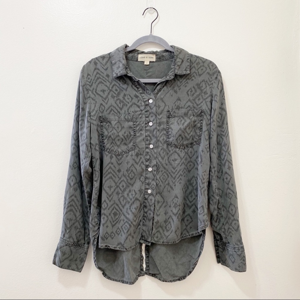 Anthro Cloth & Stone Split Back Button Down Shirt